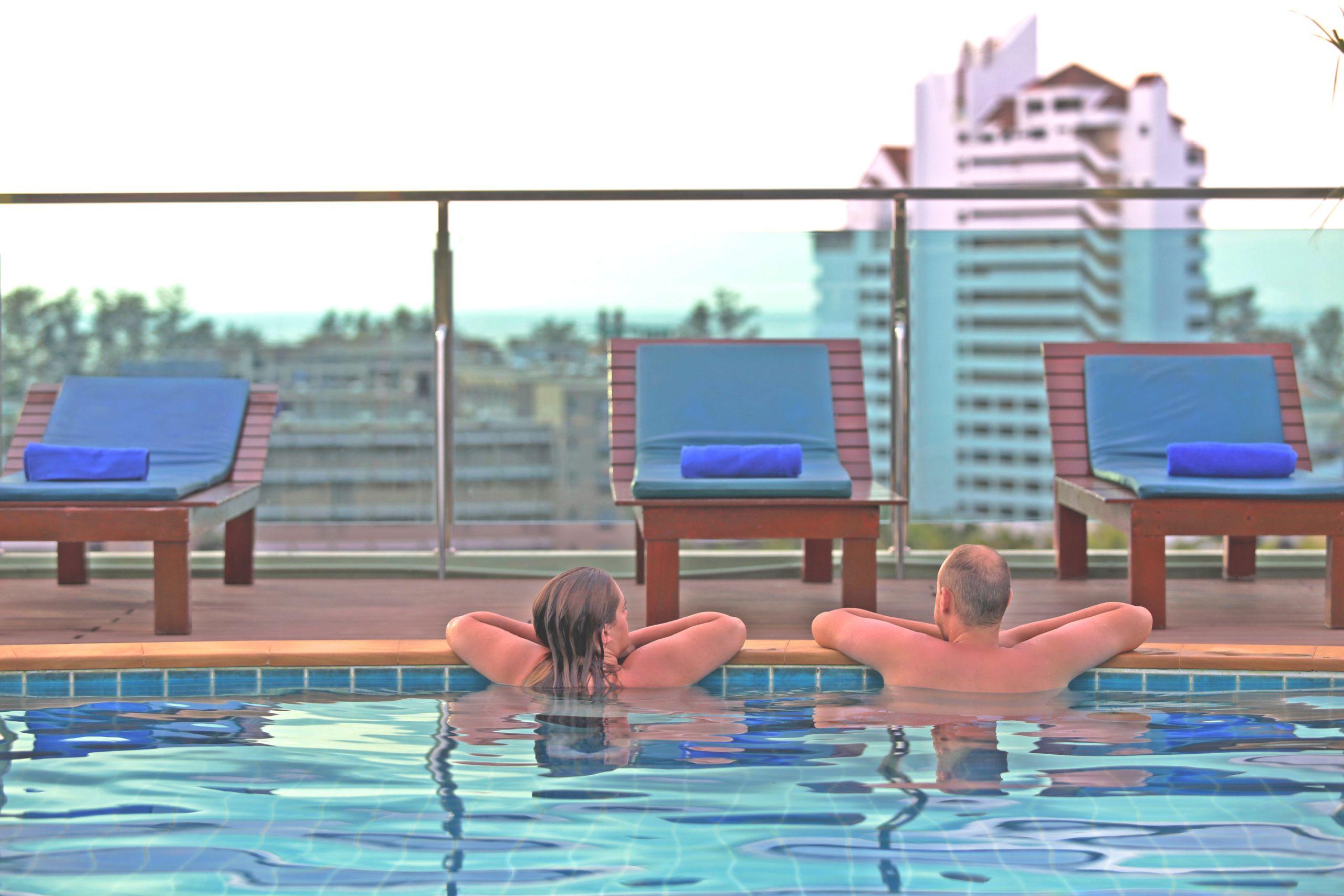 Add Plus Hotel & Spa Patong Exterior foto