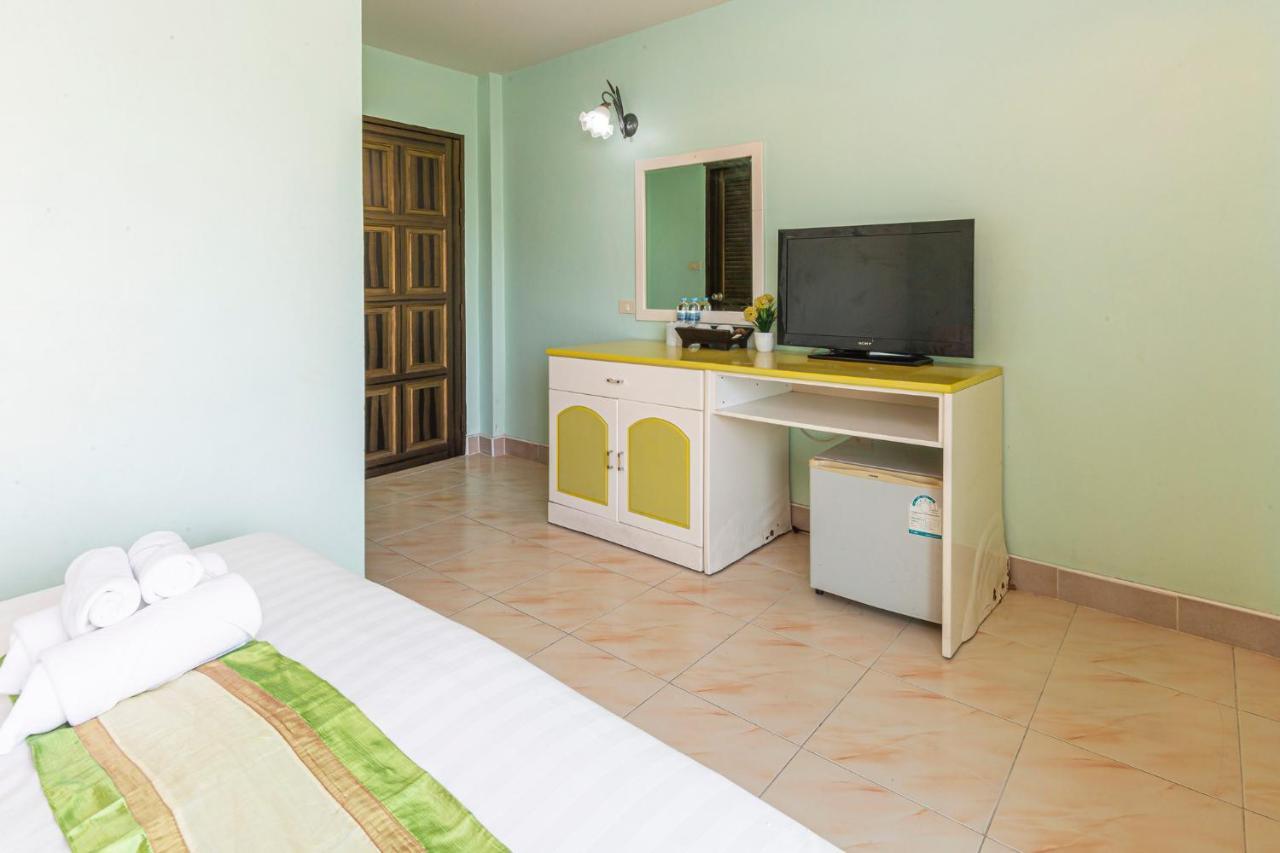 Add Plus Hotel & Spa Patong Exterior foto